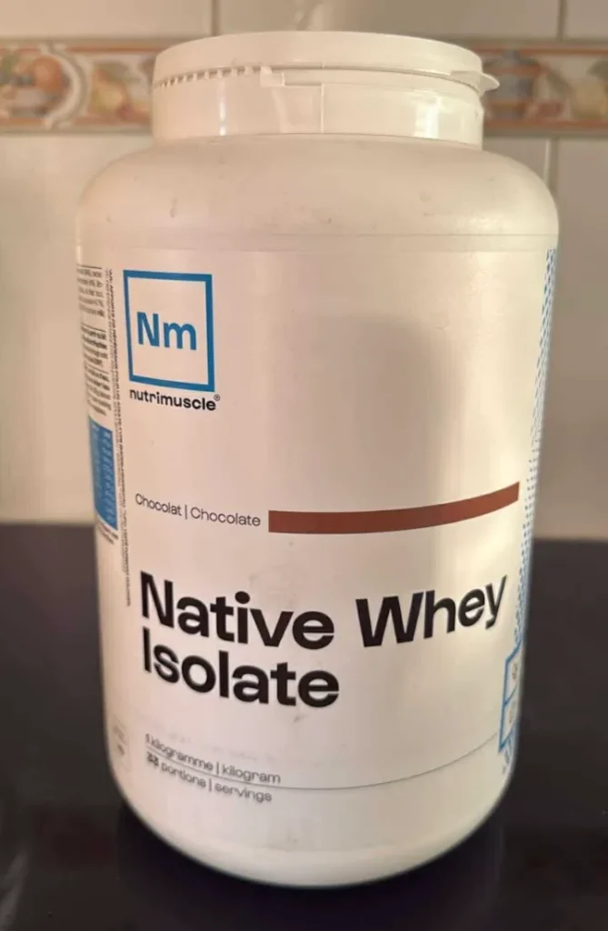 Nutrimuscle Native Whey Isolate, chocolate flavour